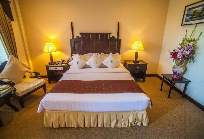 プールの見えるデラックスルーム, Ree Mohasambath Hotel & Resort