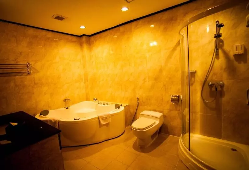プールビュースイート, Ree Mohasambath Hotel & Resort