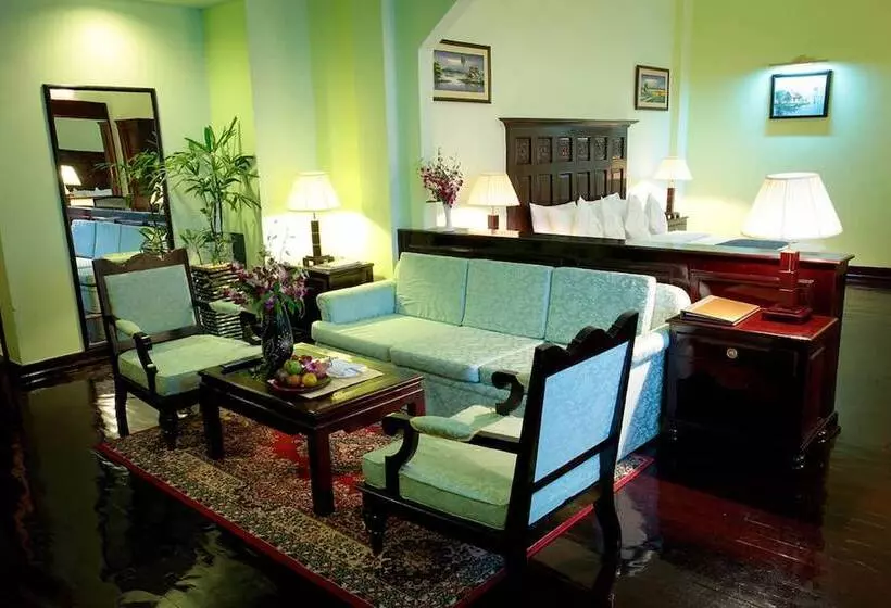 プールビュースイート, Ree Mohasambath Hotel & Resort
