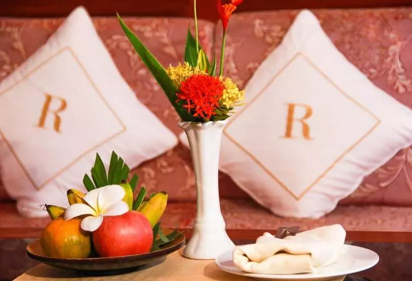 プールビュースイート, Ree Mohasambath Hotel & Resort