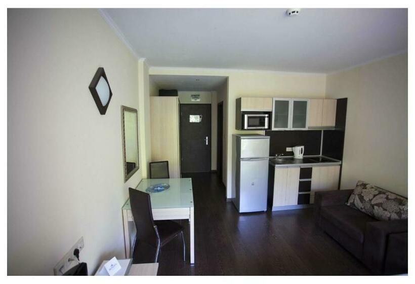 Estúdio Estandar com Sacada, Aparthotel Regina Mare