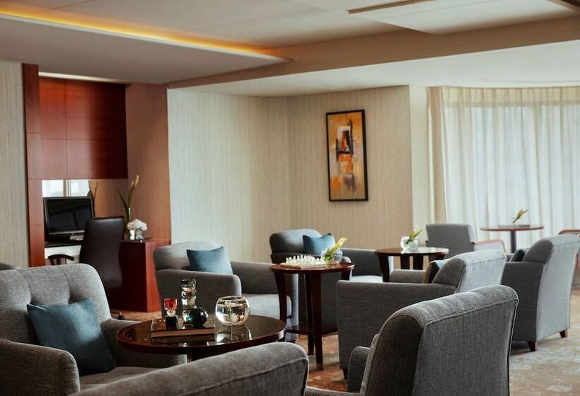 اتاق کلاب, Renaissance Wuhan