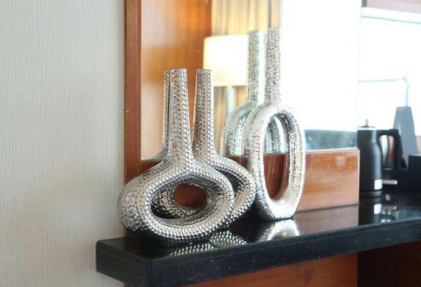 اتاق کلاس بیزنس, Renaissance Wuhan