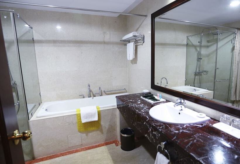 ジュニアスイート, Saigon Dalat