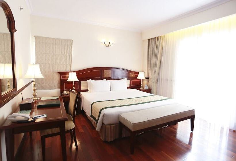 ジュニアスイート, Saigon Dalat