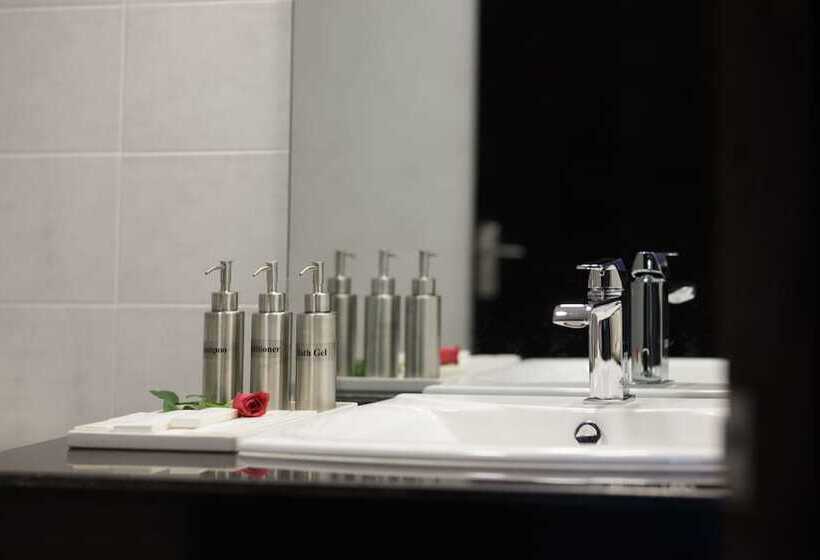 小型套房带阳台, Sokchea Angkor