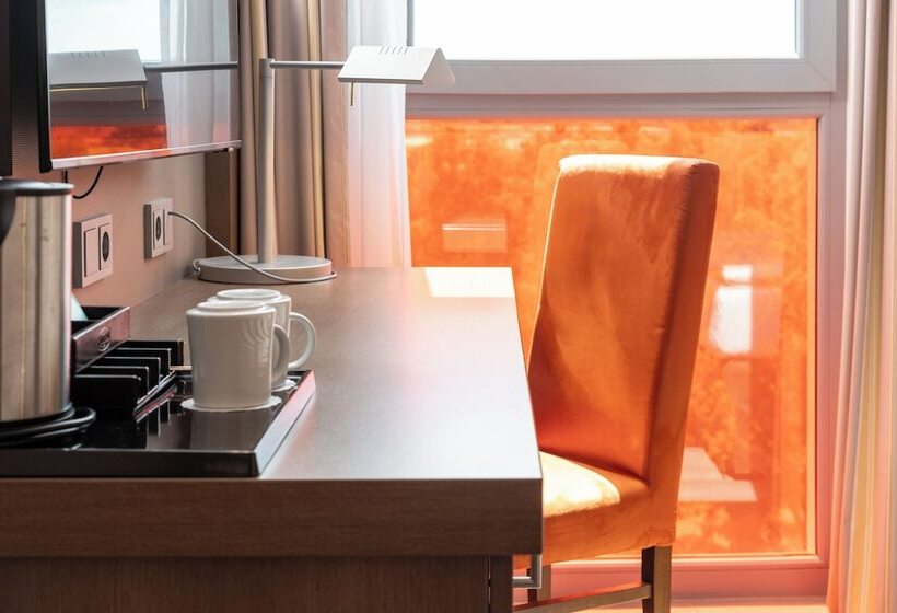 اتاق کلاس بیزنس, Intercityhotel Berlin Airport Area North