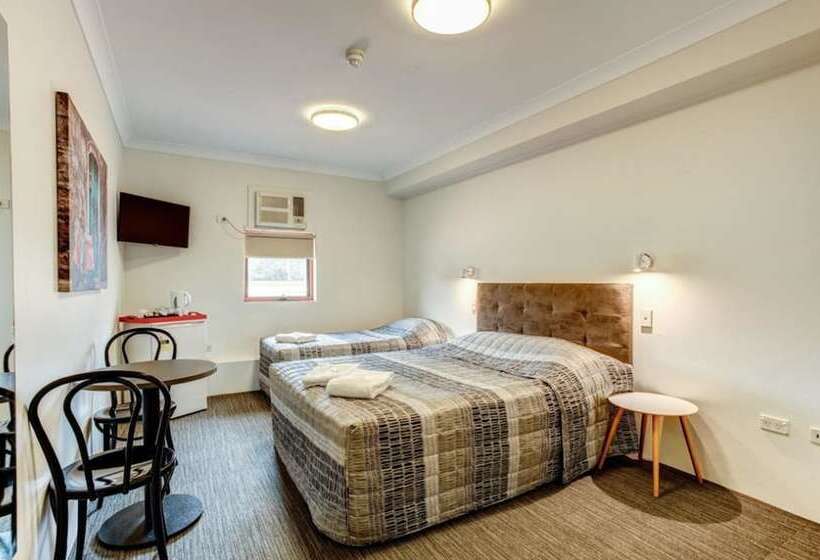 اتاق خانوادگی, Arena