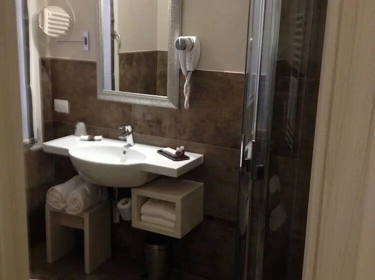 コンフォートルーム, Eco Unahotels Villa Costanza Venezia