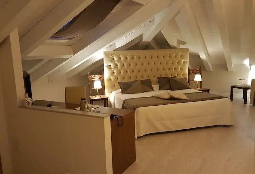キングサイズベッドのスイートルーム, Eco Unahotels Villa Costanza Venezia