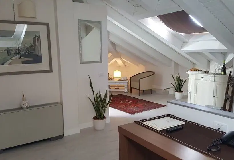 キングサイズベッドのスイートルーム, Eco Unahotels Villa Costanza Venezia