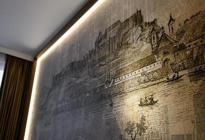 غرفة سوبيريور مطلة على المدينة, Grand Hotel Esztergom