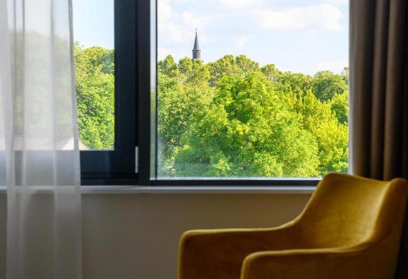 Люкс, Grand Hotel Esztergom