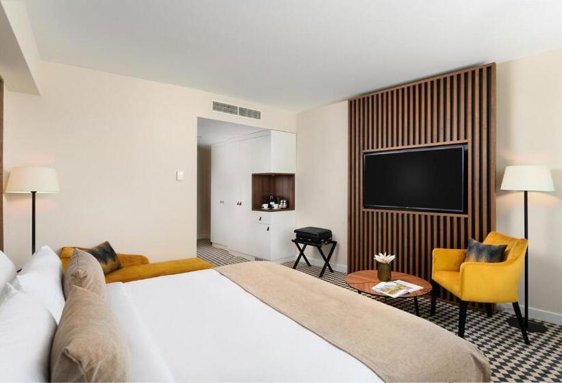 غرفة قياسية, Grand Hotel Esztergom