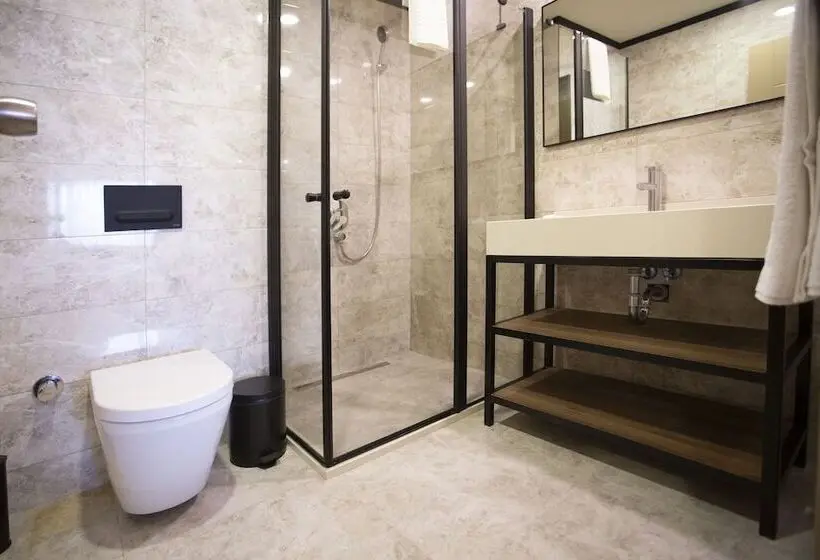 اتاق لوکس سه تخته, Beşiktaş Serenity