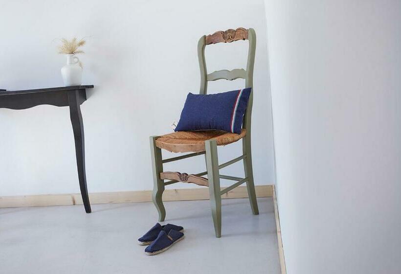 חדר סופריור עם טרסה, Cote Phare