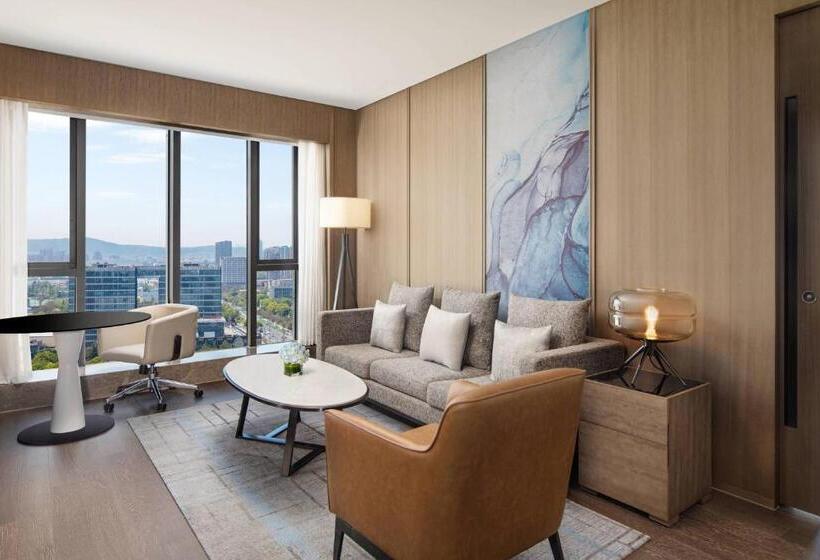 이그제큐티브 스위트 킹침대, Courtyard By Marriott Nanjing Jiangning