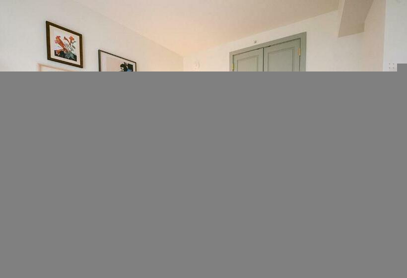 غرفة ديلوكس سرير كينج, Virgin Hotels New Orleans