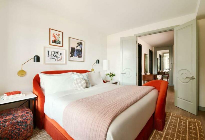 غرفة قياسية سرير كينج لذوى الإحتياجات الخاصة, Virgin Hotels New Orleans