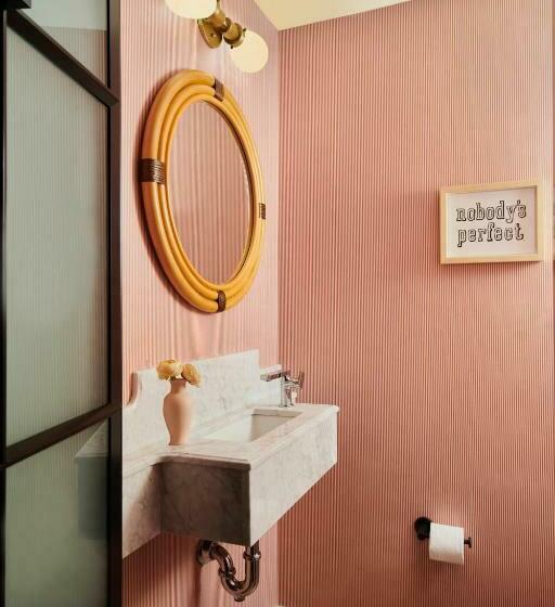 غرفة ديلوكس سرير كينج, Virgin Hotels New Orleans
