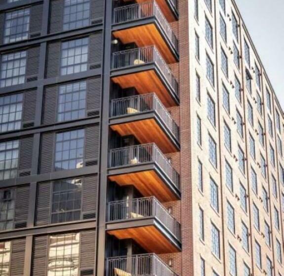 جناح مطل على المدينة, Virgin Hotels New Orleans