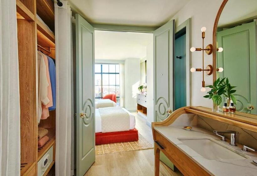 غرفة ديلوكس, Virgin Hotels New Orleans