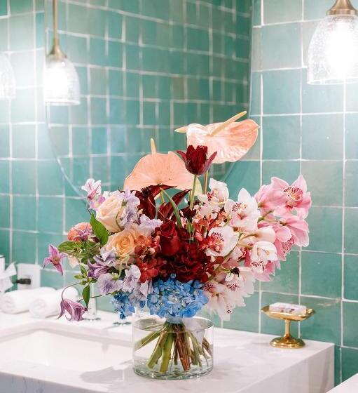جناح مطل على المدينة, Virgin Hotels New Orleans