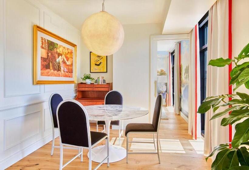 جناح مطل على المدينة, Virgin Hotels New Orleans