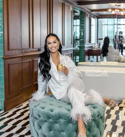 جناح مطلّ علي حمام السباحة, Virgin Hotels New Orleans