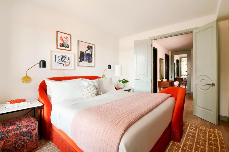 غرفة قياسية سرير كينج لذوى الإحتياجات الخاصة, Virgin Hotels New Orleans