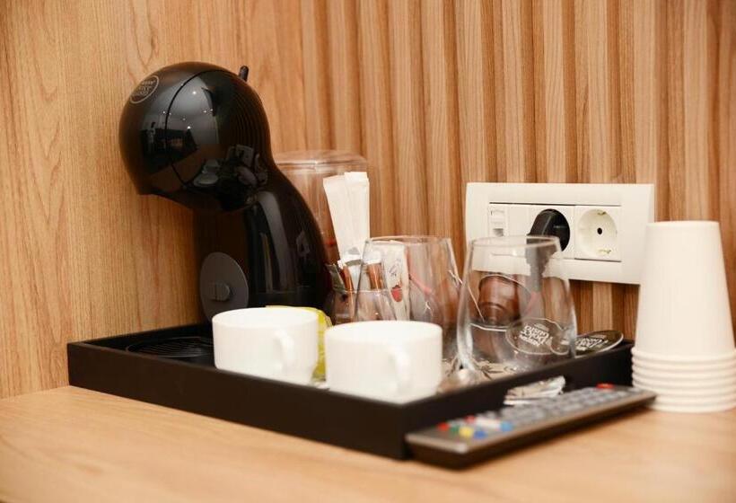 スタンダードルーム, Victoria Rooms