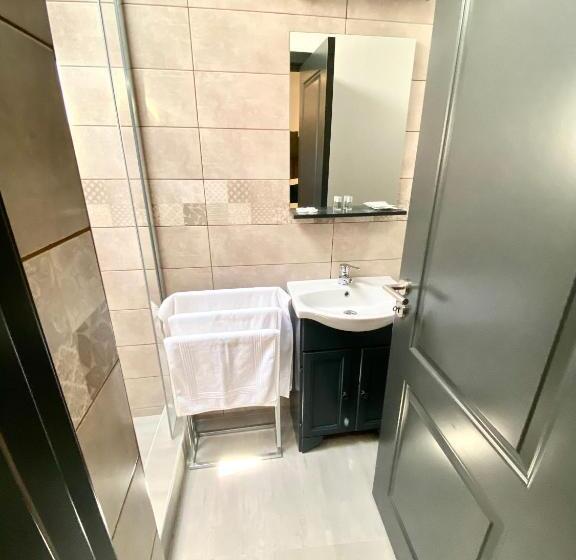 ベーシックルーム, Victoria Rooms