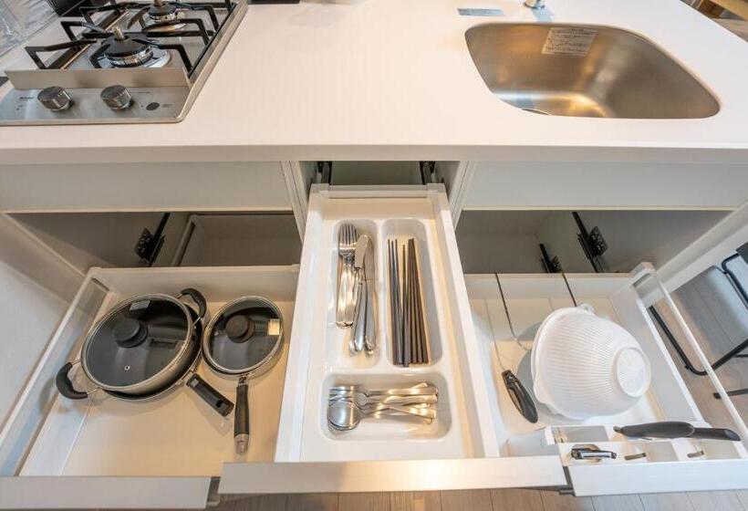 Apartamento 1 Dormitório com Terraço, Crystal Exe Nanki Shirahama 1