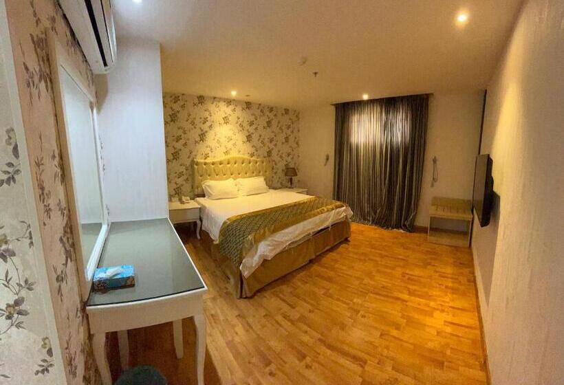 شقة غرفة واحدة, شدون للشقق المخدومة