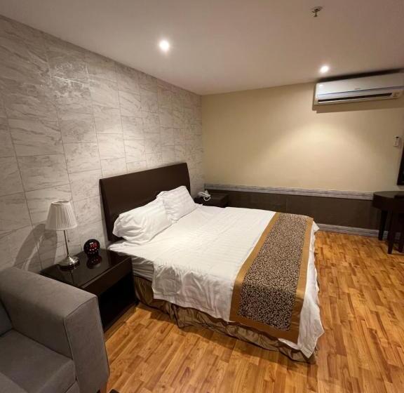 غرفة قياسية لذوى الاحتياجات الخاصة, شدون للشقق المخدومة