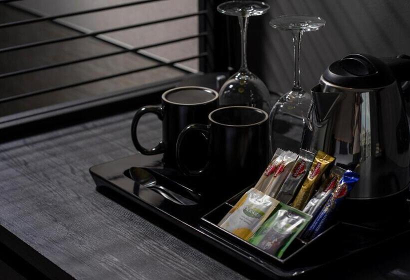 带大床的豪华间, Bayphere Hotel Pattaya Jc