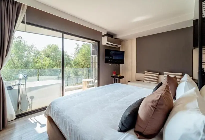 Executive Room