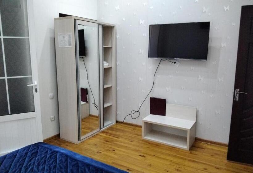 اتاق استاندارد, Ipak