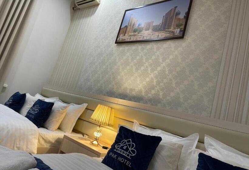 اتاق لوکس, Ipak