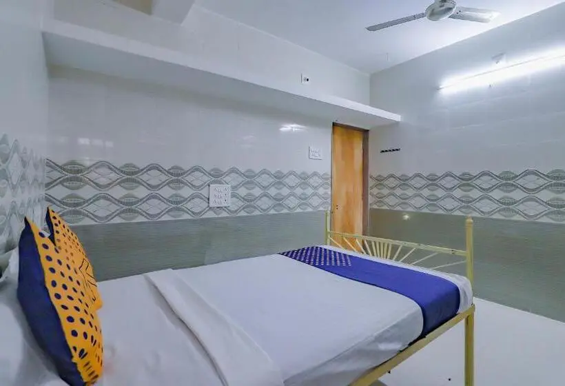 Classic Kolmen Hengen Huone, Spot On 77070 Jainsite Bhavan