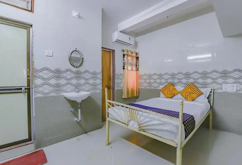 Classic Kolmen Hengen Huone, Spot On 77070 Jainsite Bhavan