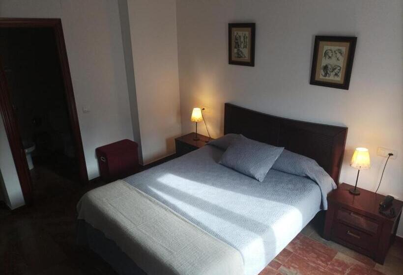 اتاق لوکس, Hostal San Cayetano