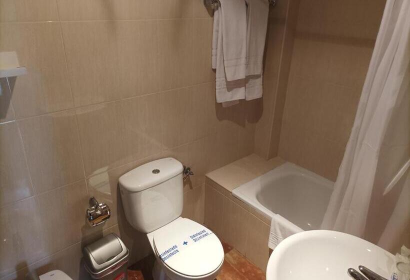 اتاق لوکس, Hostal San Cayetano