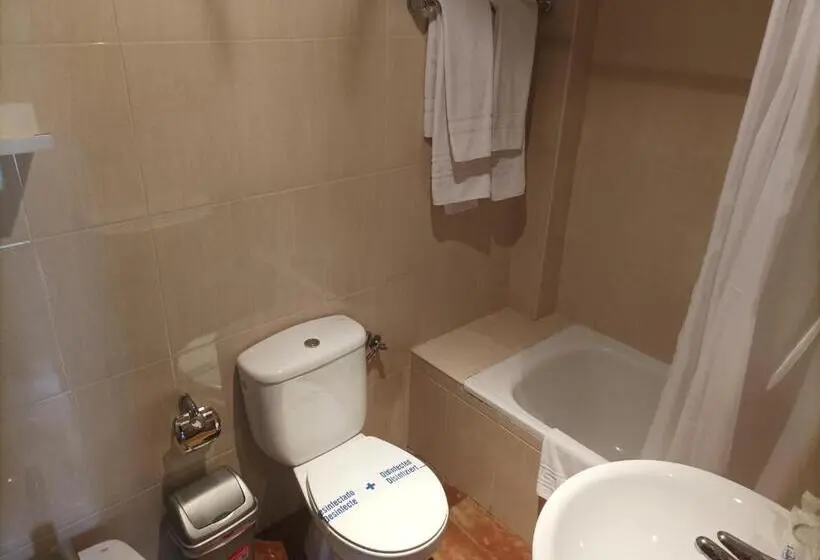 اتاق لوکس, Hostal San Cayetano