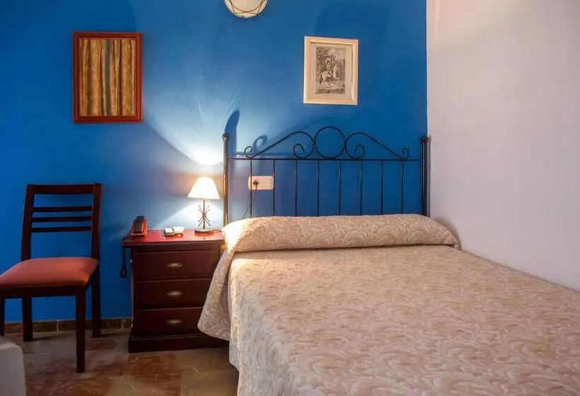 اتاق استاندارد یک نفره, Hostal San Cayetano