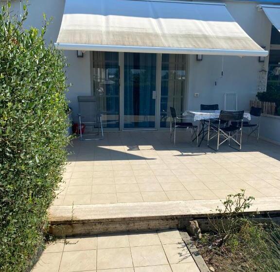 آپارتمان سوپریور 1 خوابه, Solidago Residence