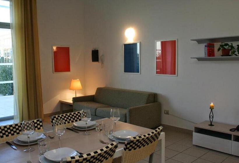 استودیوی استاندارد, Solidago Residence