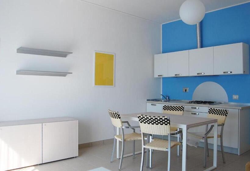 استودیوی استاندارد, Solidago Residence