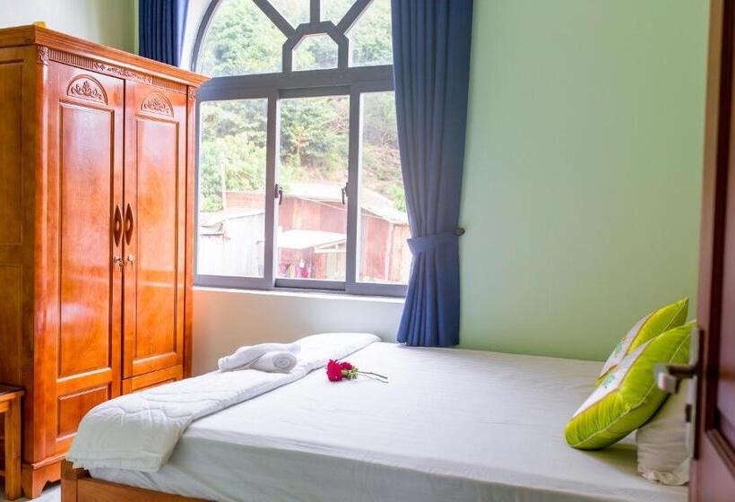 اتاق استاندارد با تخت بزرگ, Sunrise