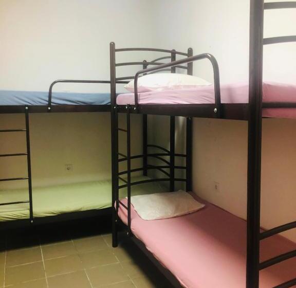 تختخواب در اتاق مشترک, хостел вокзал «автостанция киев»